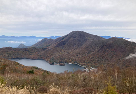 赤城　大沼と黒檜山